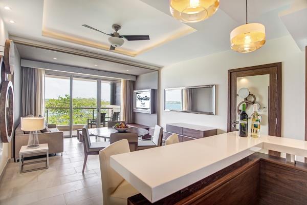 Royalton Negril Resort - Luxury Presidential One Bedroom Ocean View Suite